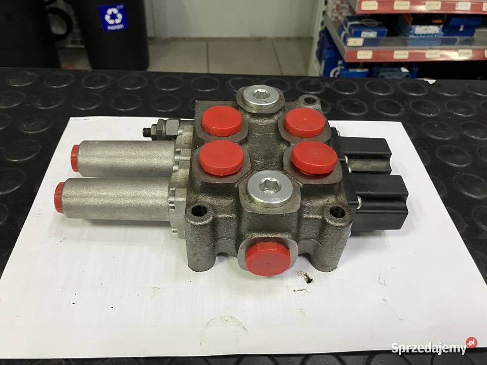Rozdzielacz hydrauliczny 2 sekcyjny Q45 60Lmin Rolnictwo lubuskie Kożuchów