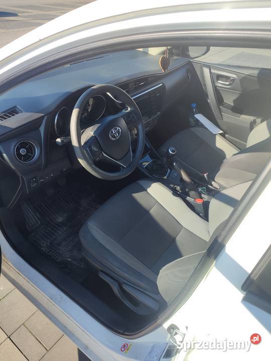 Toyota Auris 14 D4D 90 1400cm3 Auris