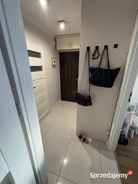 Sprzedam mieszkanie Pionki balkon