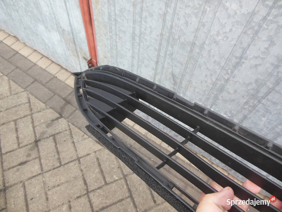 TOYOTA PRIUS XW50 16 Grill zderzaka 5311247240 Kozy