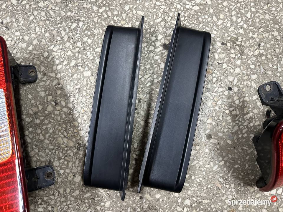 Volkswagen VW Caddy III 2K Lampa Tył Prawa OE Pszczyna