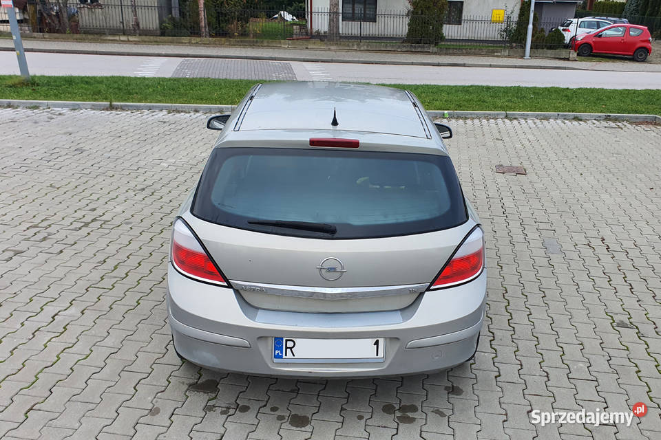 Opel Astra H 2005r hatchback 18 16V 125 benzyna Rzeszów