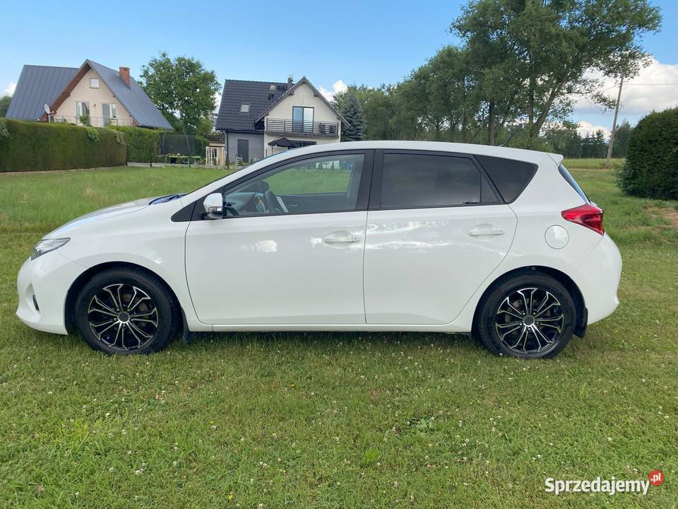 Toyota Auris 133 VVTi Life 2014 Salon Polska