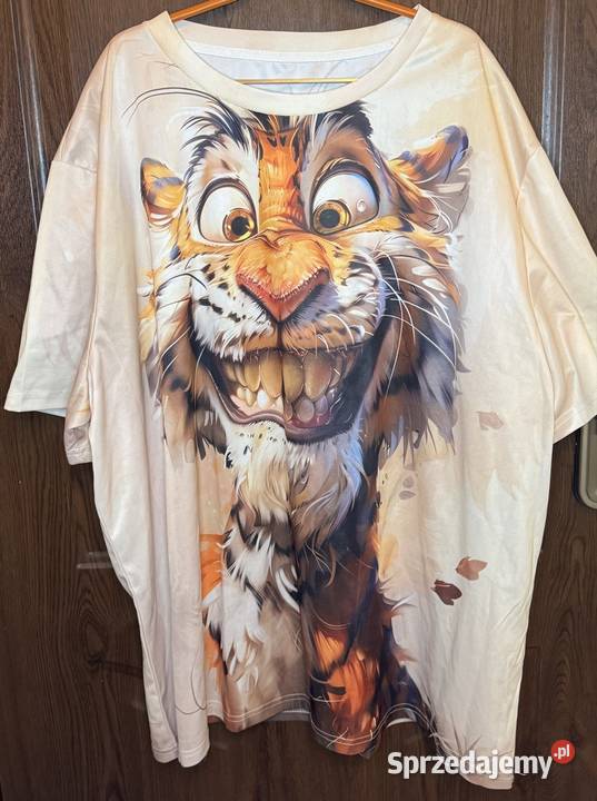 Tshirt oversize z tygrysem