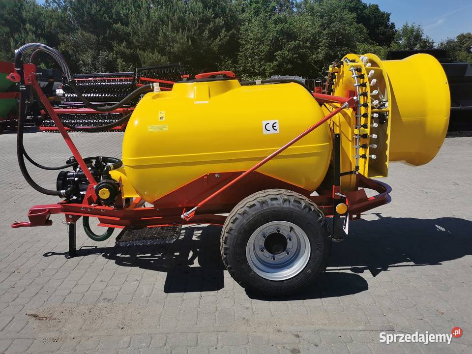 Opryskiwacze przyczepiany sadowniczy 1000L 1500L Zaczepiane