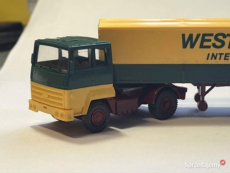 Kolekcjonerski model ciężarówki Wiking Ford Modelarstwo Grudziądz