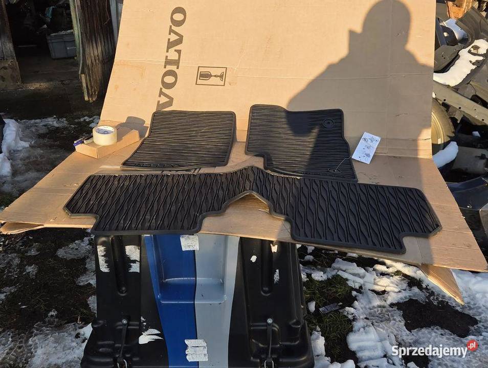 KOMPLET DYWANIKÓW GUMOWYCH OPEL AMPERA E Dywaniki