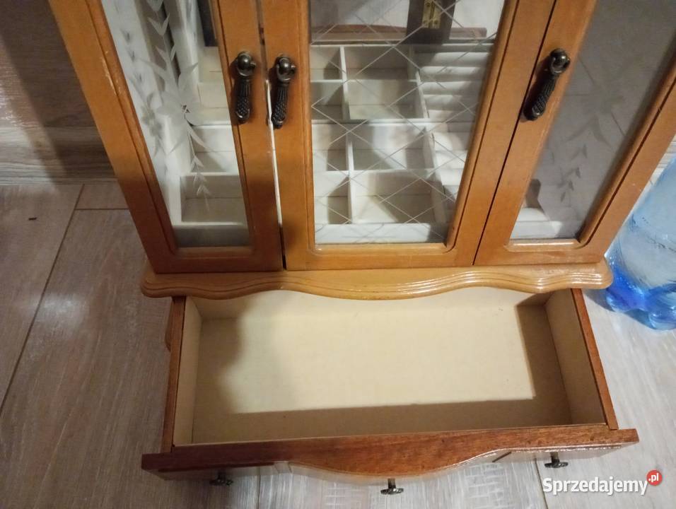 Szkatułka drewniana wysoka 41 szafeczka Biłgoraj
