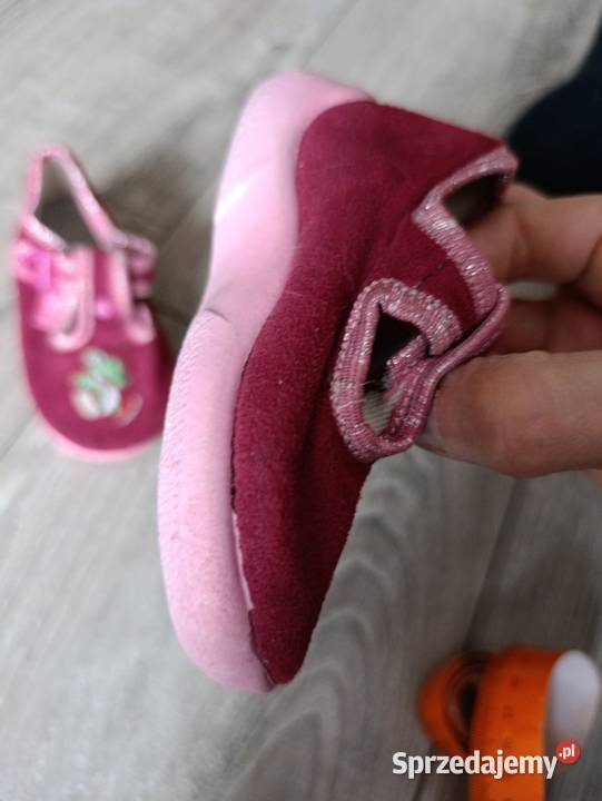 buty kapcie dziewczęce rozmiar 21 długość Poznań