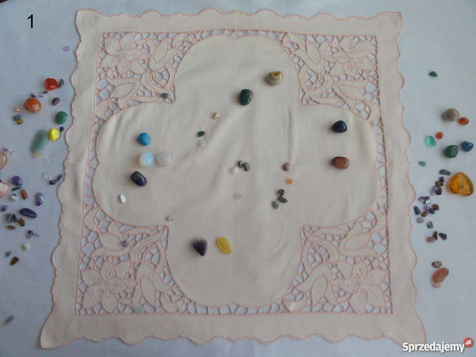 Serwetki kolorowe beżowe wyszywane haft Lublin