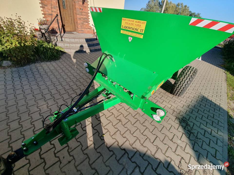 Rozsiewacz wapna rcw 3 piast rozrzutnik Rozsiewacze nawozów Kostrzyn