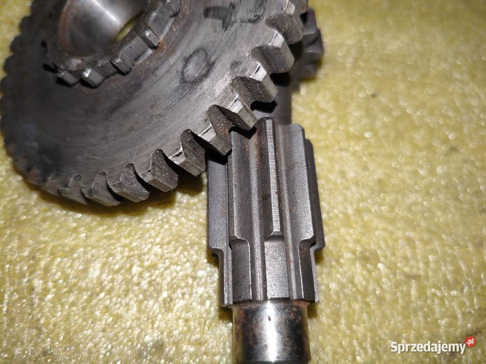 Wałek skrzyni biegów że wstecznym Dniepr MT z Leszno