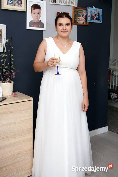 Sprzedam suknię ślubną Spódnice i sukienki Kwitajny