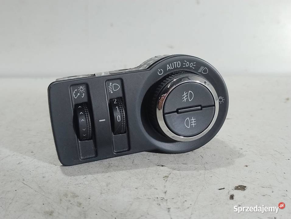 PANEL WŁĄCZNIK ŚWIATEŁ 9 PIN OPEL INSIGNIA A Panele sterowania, przełączniki