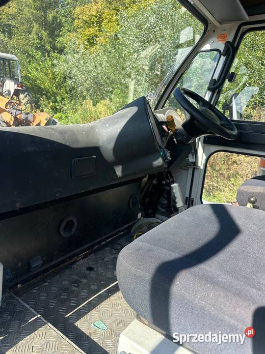 Zamiatarka uliczna Myjka Odkurzacz Pojazd nieuszkodzony Tymowa