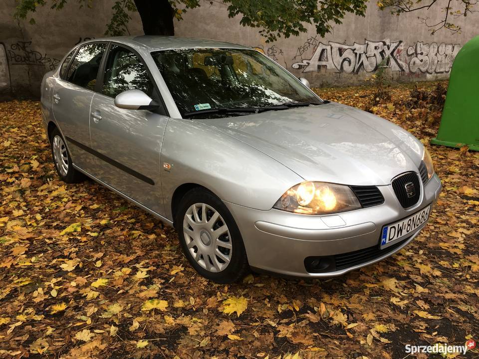 Sprzedam seat cordoba super stan nowy srebrny Wrocław