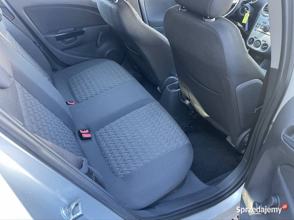 Opel Corsa 13 Benz 2013 5drzwi Zarejestrowana elektryczne lusterka Samochody osobowe Jelenia Góra