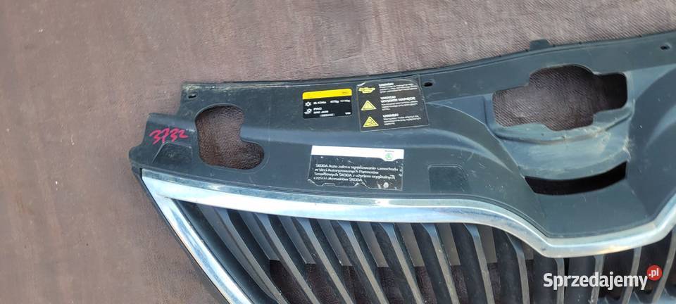 SKODA RAPID 12 ATRAPA GRILL osobowe Ruda Śląska