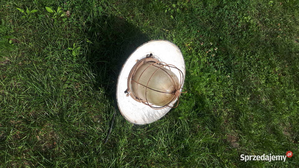 Lampa wisząca przemyslowa odcienie zieleni małopolskie Golczowice