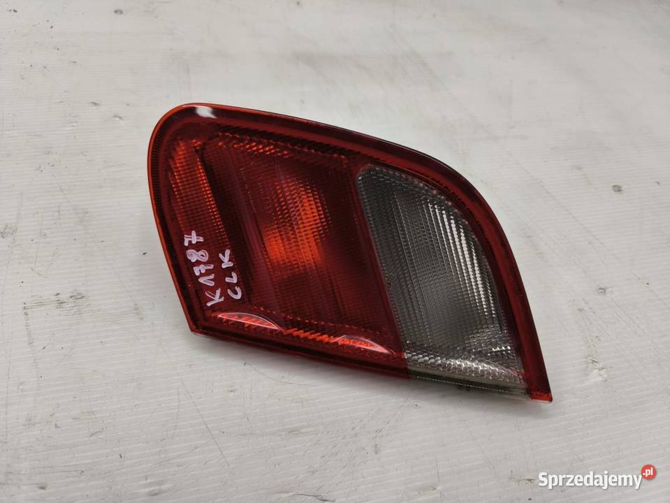 LAMPA W KLAPĘ PRAWY TYŁ MERCEDES CLK W208 C208 Części samochodowe