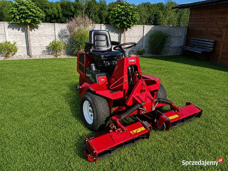 Traktorek kosiarka TORO Grounds Pro 2000 3x