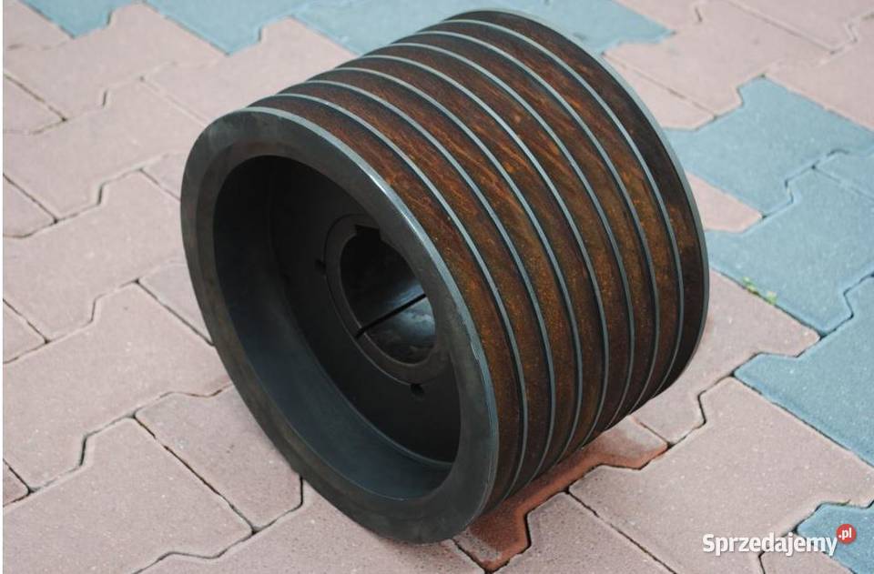 Koło pasowe średnica 326mm tuleja 100mm Kargowa