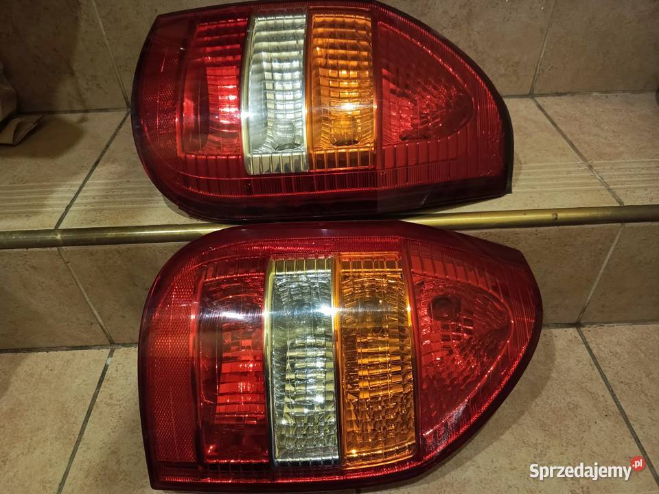 Lampy tylne prawa lewa do Opla Zafiry A Jaworzno