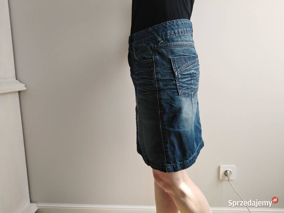Dżinsowa spódnica z rozcięciem i marszczeniem Warszawa