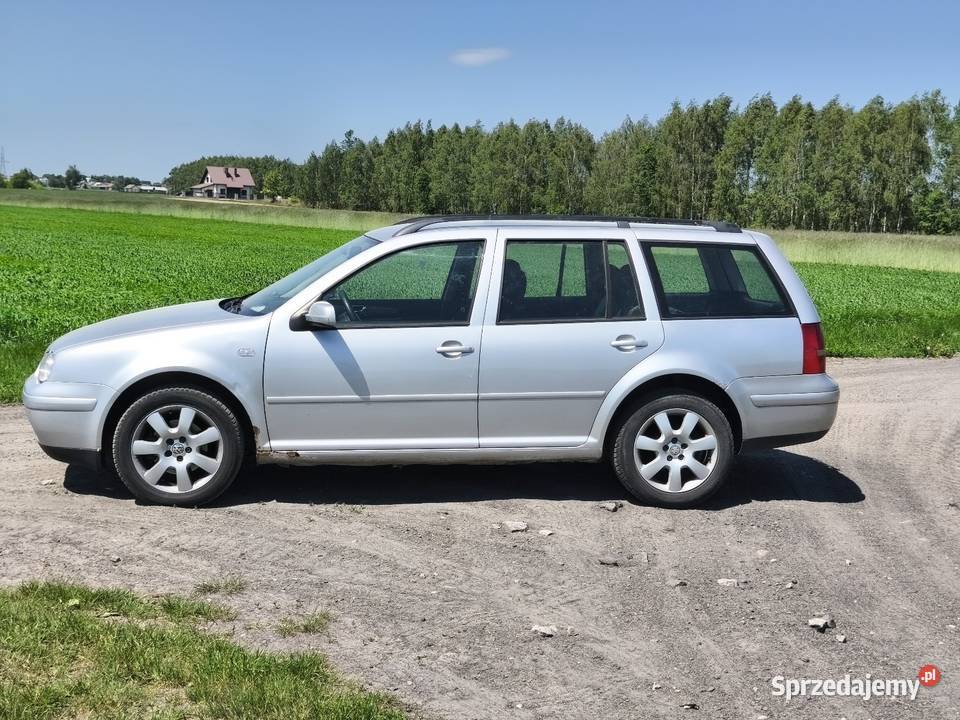 Golf IV 2005 19 101 koni na częścido lasu Łuków
