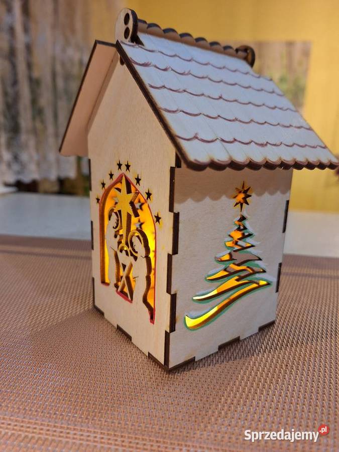 Szopka podświetlona wewnątrz Strzyżów