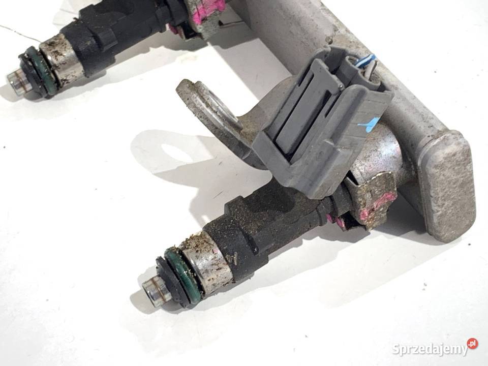 LISTWA WTRYSKOWA MITSUBISHI MIRAGE SPACE STAR 10 osobowe