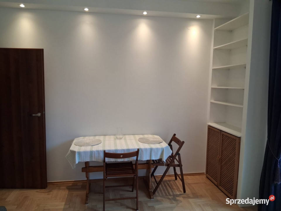 Jasne 2 pokoje 465 m balkon i dębowy parkiet