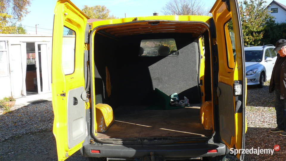 Nissan Primastar 25 dizel 2004r 2463cm3