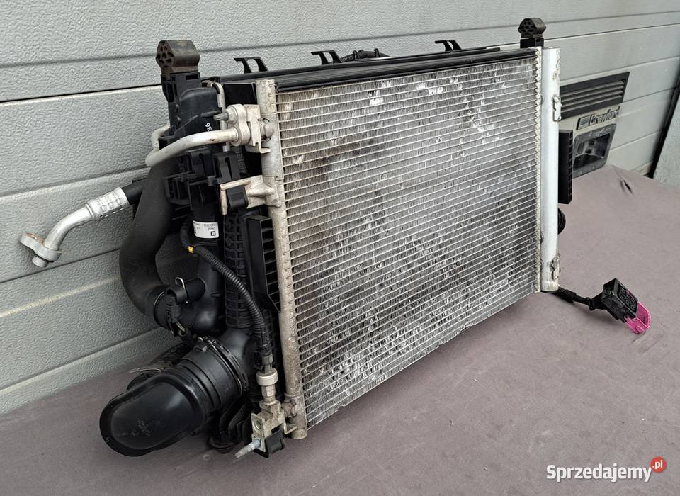 Pas przedni Opel Astra J 14T 13250340 kompletny Pasy przednie i tylne dolnośląskie Mielęcin