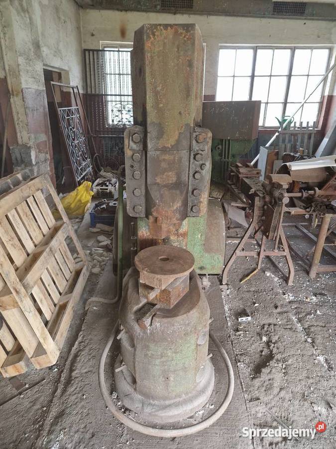 Młot kowalski resorowy kujawsko-pomorskie Lipno