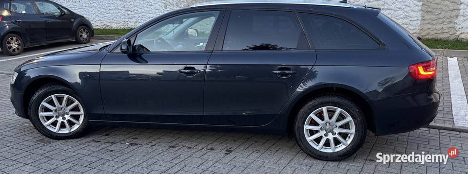 Audi a4 b8 pewny samochód Prywtany radio Porajów