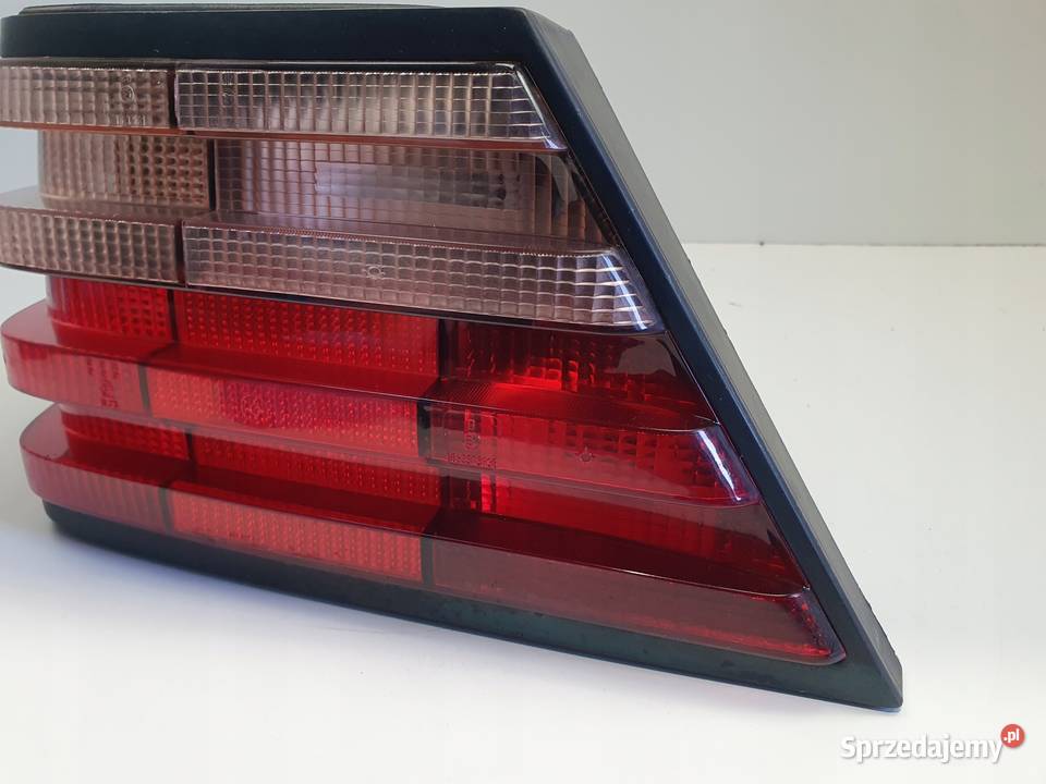Mercedes W124 sedan 9397r TYLNA LAMPA LEWA lewy Rudka
