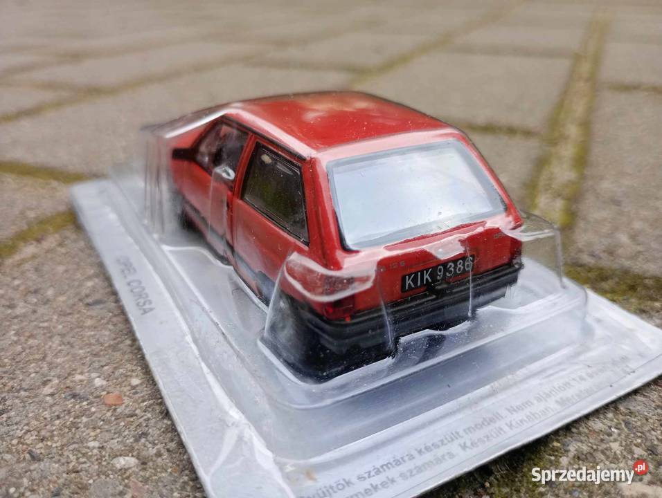 OPEL CORSA kultowe auta PRL 143 Deagostini model Warszawa sprzedam