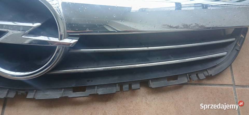 Opel Zafira B Atrapa Grill