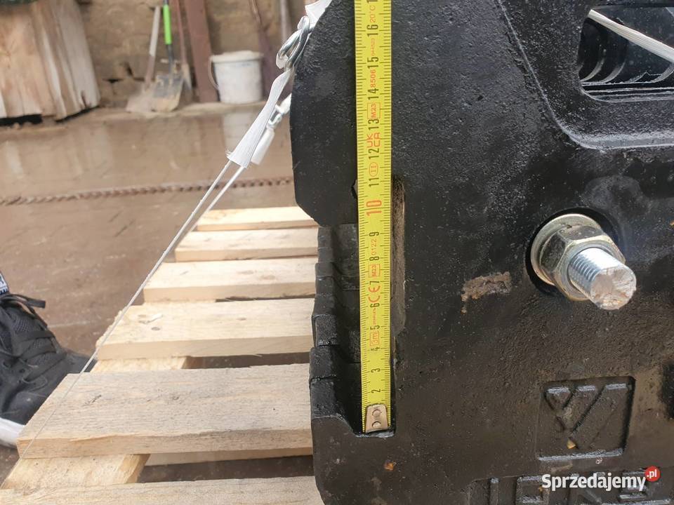 Obciążnik przedni do traktora 180 z zaczepem Bogoria