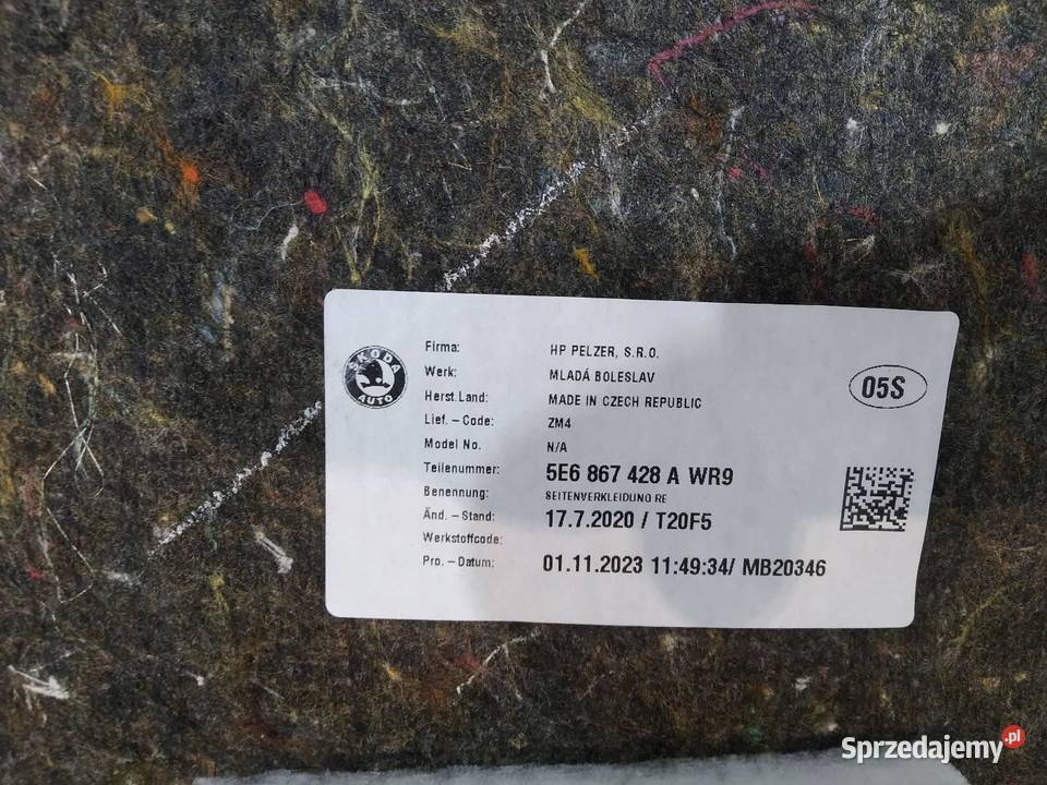 TAPICERKA BOCZEK PRAWY TYŁ BAGAŻNIKA HB