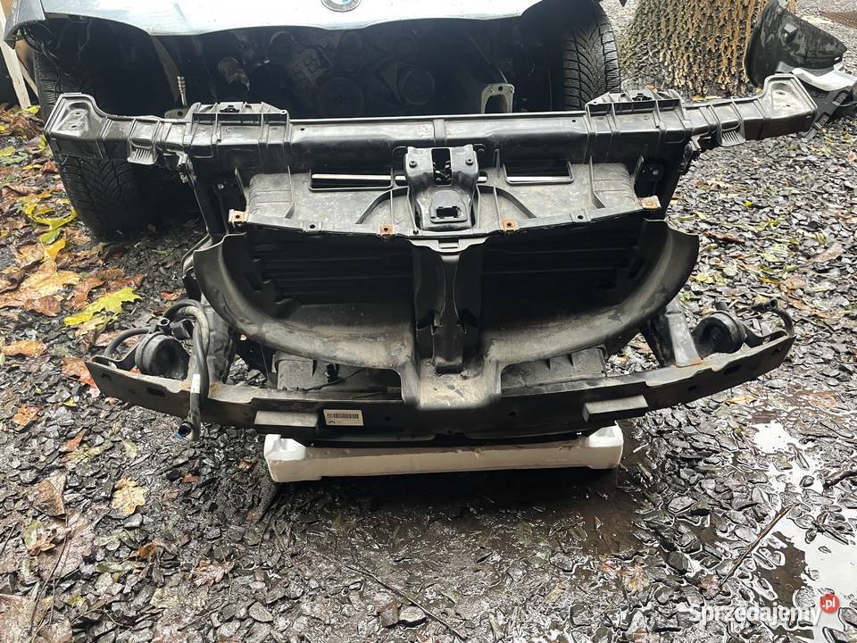 Kompletny przód maska błotniki chłodnice BMW 1