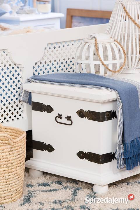 Biała skrzynia drewniana COS 04 małopolskie Maków Podhalański