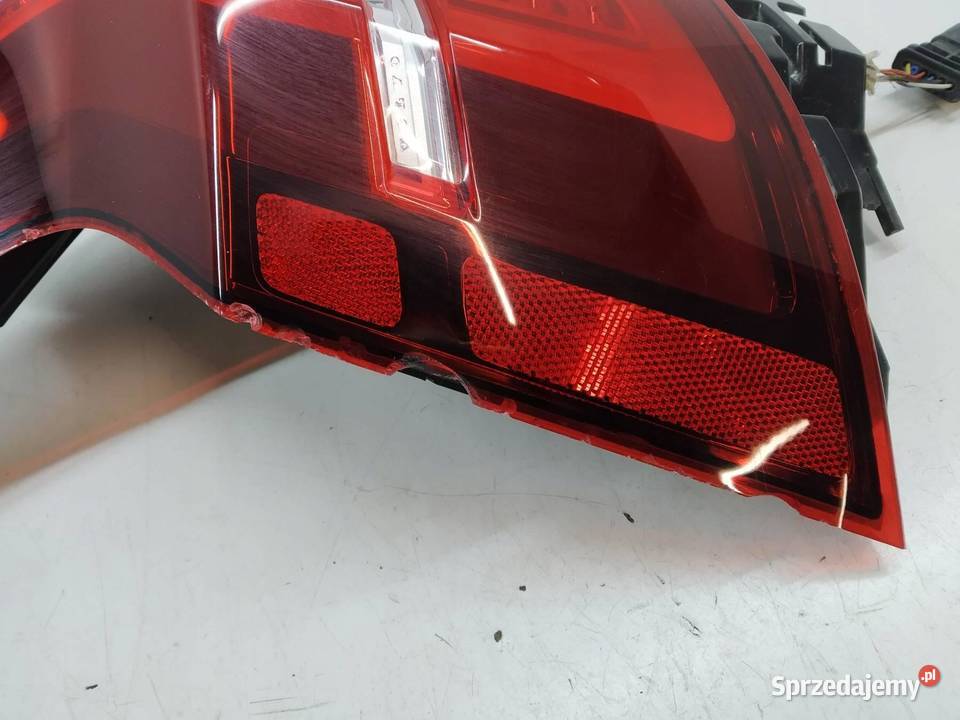 LAMPA TYŁ LEWA EU USZKODZONA KOMBI 32228898