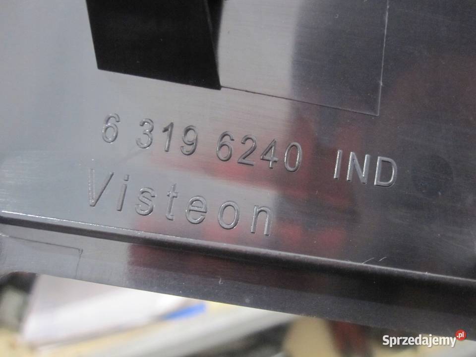 PEUGEOT 3008 I LIFT 16r ramka wyświetlacza Osłony i zaślepki Kielce