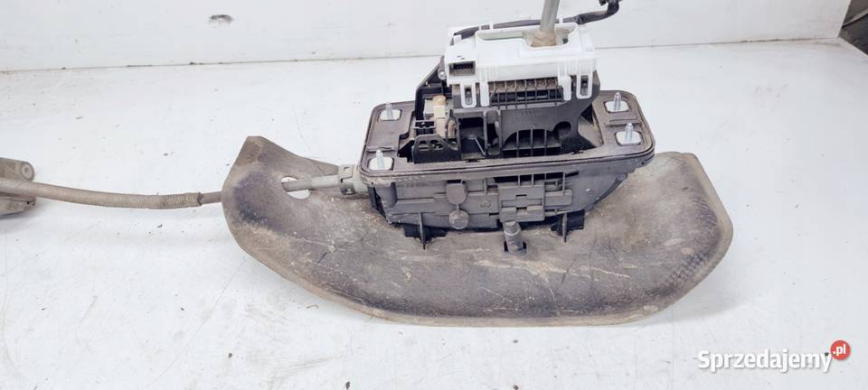 WYBIERAK LEWAREK AUDI A6 C6 AUTOMAT 4F2713041S
