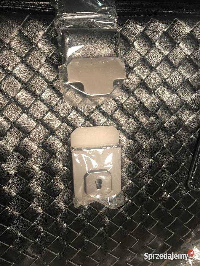 Torebka Skóra pleciona wykonana na wzór znanej