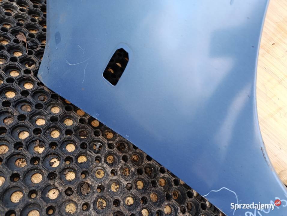 TOYOTA PRIUS II BŁOTNIK PRZÓD PRAWY osobowe Zbierkowo sprzedam