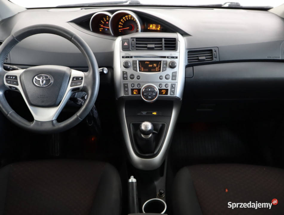Toyota Verso 20 D4D ABS Bielany Wrocławskie