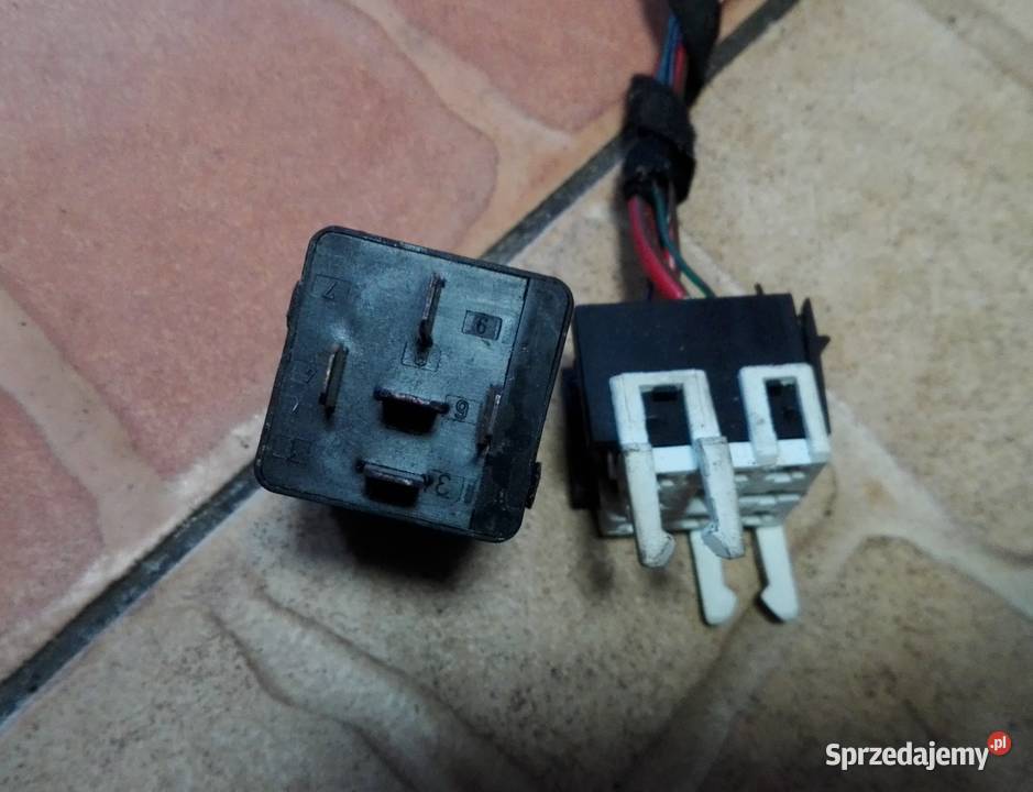 BMW E38 E39 X5 E53 PRZEKAŹNIK ODCIĘCIA PRĄDU Układ elektryczny Kiełczyna sprzedam